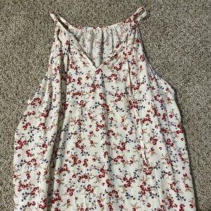 Old navy tank size Medium